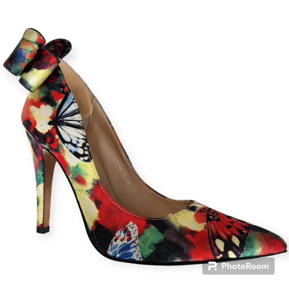 Neiman Marcus Multicolor Butterfly Print Bow Accent Pumps - Picture 2 of 16